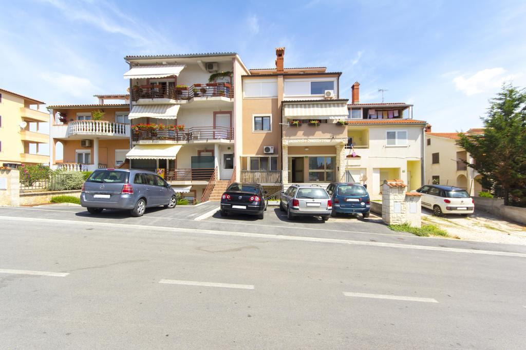 Apartment Pecirep Pula Pokoj fotografie