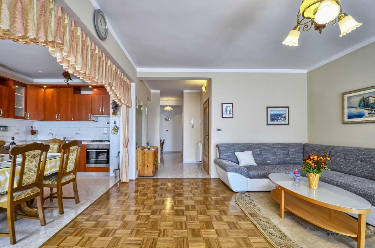 Apartment Pecirep Pula Exteriér fotografie