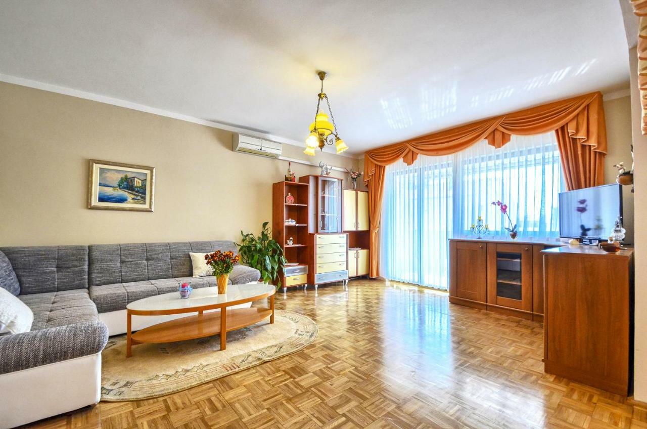 Apartment Pecirep Pula Exteriér fotografie