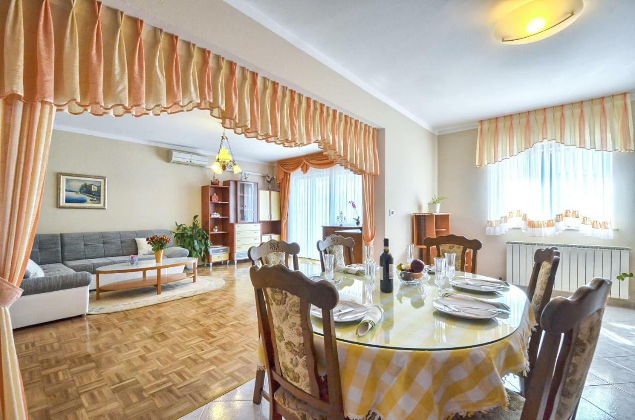 Apartment Pecirep Pula Exteriér fotografie