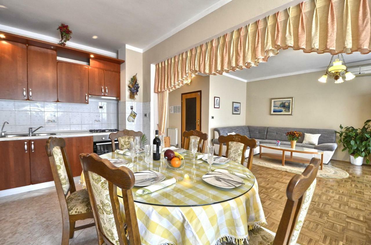 Apartment Pecirep Pula Exteriér fotografie
