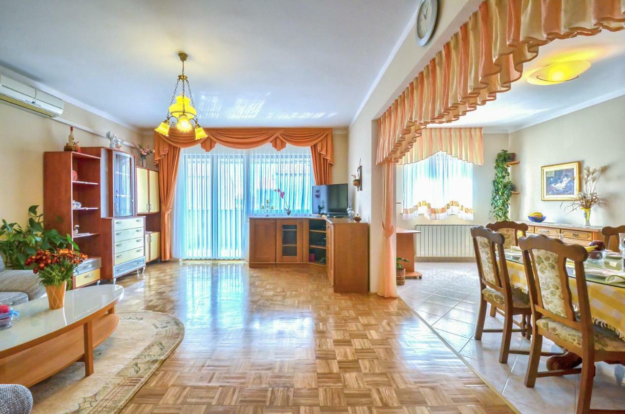 Apartment Pecirep Pula Exteriér fotografie