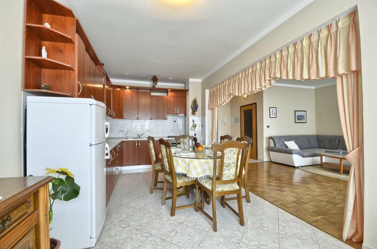Apartment Pecirep Pula Exteriér fotografie
